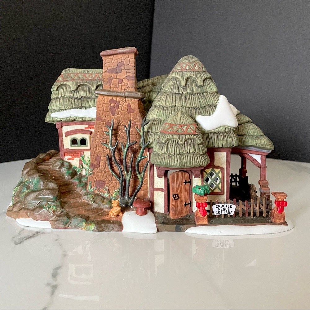 "Crooked Fence Cottage" Dickens Snow Village by Dept. 56